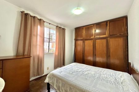 Casa à venda com 200m², 4 quartos e 2 vagas Casa à venda com 200m², 4 quartos e 2 vagasQuarto 2