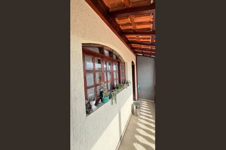 Casa à venda com 260m², 3 quartos e 5 vagasVaranda Cozinha