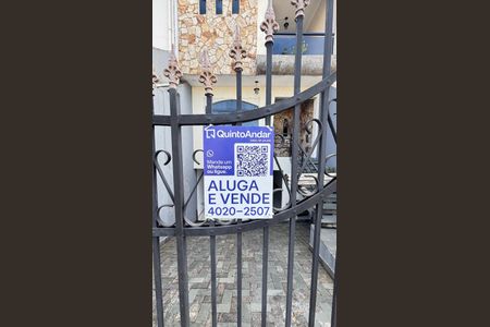 Casa à venda com 260m², 3 quartos e 5 vagasPlaca