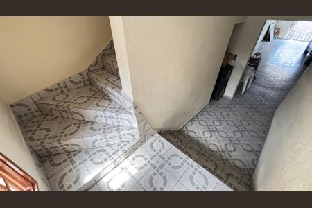 Casa à venda com 260m², 3 quartos e 5 vagasEscada