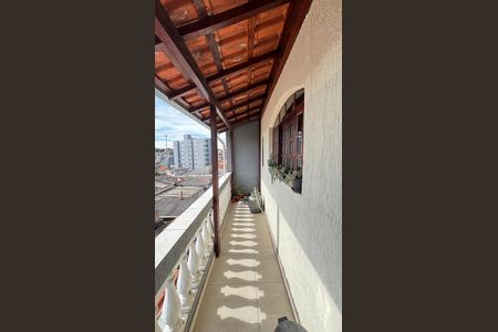 Casa à venda com 260m², 3 quartos e 5 vagasVaranda Cozinha