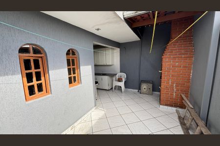 Casa à venda com 260m², 3 quartos e 5 vagasChurrasqueira