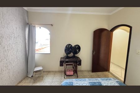 Casa à venda com 260m², 3 quartos e 5 vagasQuarto 1