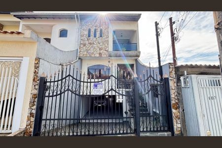 Casa à venda com 260m², 3 quartos e 5 vagasFachada