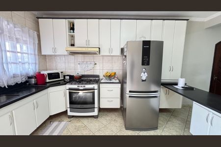 Casa à venda com 260m², 3 quartos e 5 vagasCozinha