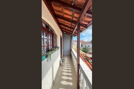 Casa à venda com 260m², 3 quartos e 5 vagasVaranda Cozinha