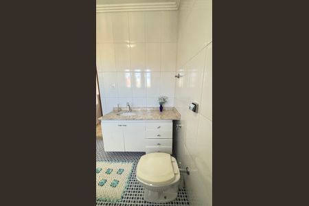 Casa à venda com 260m², 3 quartos e 5 vagasBanheiro da Suíte