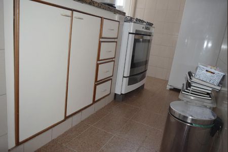 Apartamento à venda com 75m², 3 quartos e 1 vagaCozinha
