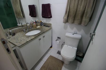 Apartamento à venda com 89m², 3 quartos e 1 vagaBanheiro da Suíte