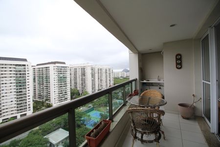 Apartamento à venda com 89m², 3 quartos e 1 vagaVaranda