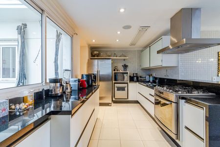 Apartamento para alugar com 168m², 4 quartos e 3 vagasCozinha