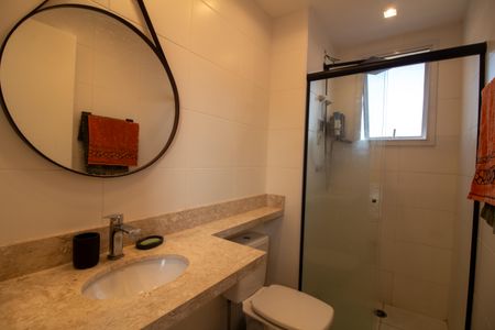 Apartamento à venda com 53m², 2 quartos e 1 vaga Apartamento à venda com 53m², 2 quartos e 1 vagaBanheiro da Suíte