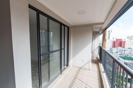 Apartamento à venda com 42m², 1 quarto e 1 vaga Apartamento à venda com 42m², 1 quarto e 1 vagaVaranda