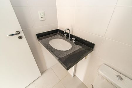 Apartamento à venda com 42m², 1 quarto e 1 vaga Apartamento à venda com 42m², 1 quarto e 1 vagaBanheiro da suíte