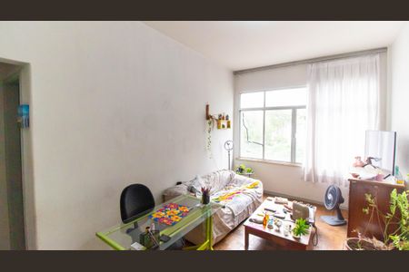 Apartamento à venda com 74m², 2 quartos e sem vaga Apartamento à venda com 74m², 2 quartos e sem vagaSala
