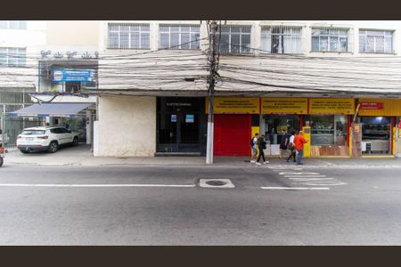 Apartamento à venda com 74m², 2 quartos e sem vaga Apartamento à venda com 74m², 2 quartos e sem vagaFachada