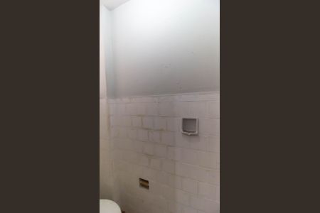 Apartamento à venda com 74m², 2 quartos e sem vaga Apartamento à venda com 74m², 2 quartos e sem vagaBanheiro de Serviço