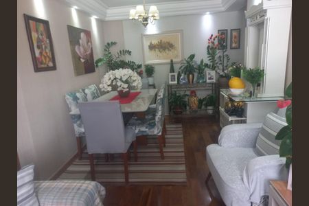 Apartamento à venda com 60m², 2 quartos e 1 vagaFoto 02