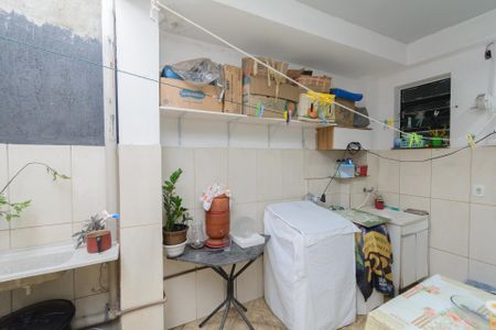 Casa de condomínio à venda com 80m², 3 quartos e 1 vagaÁrea de Serviço