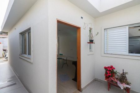 Casa à venda com 100m², 2 quartos e 4 vagas Casa à venda com 100m², 2 quartos e 4 vagasEntrada