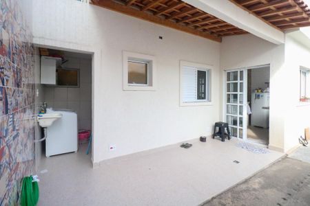 Casa à venda com 100m², 2 quartos e 4 vagas Casa à venda com 100m², 2 quartos e 4 vagasÁrea de Serviço