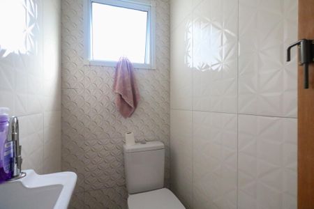 Casa à venda com 100m², 2 quartos e 4 vagas Casa à venda com 100m², 2 quartos e 4 vagasLavabo