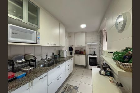 Apartamento à venda com 114m², 2 quartos e 2 vagas Apartamento à venda com 114m², 2 quartos e 2 vagasCozinha