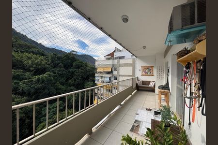 Apartamento à venda com 114m², 2 quartos e 2 vagas Apartamento à venda com 114m², 2 quartos e 2 vagasVaranda da Sala