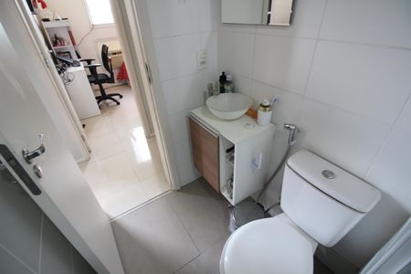 Apartamento à venda com 53m², 2 quartos e 1 vagaBanheiro Social