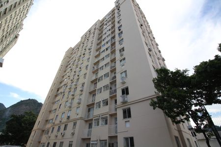 Apartamento à venda com 53m², 2 quartos e 1 vagaFachada