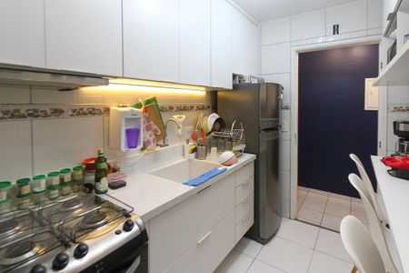 Apartamento à venda com 52m², 2 quartos e 1 vagaCozinha