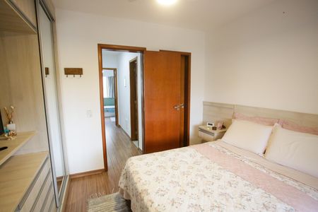 Casa de condomínio à venda com 120m², 4 quartos e 1 vaga Casa de condomínio à venda com 120m², 4 quartos e 1 vagaSuíte 1