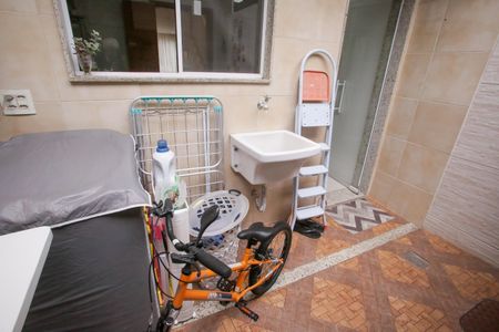 Casa de condomínio à venda com 120m², 4 quartos e 1 vaga Casa de condomínio à venda com 120m², 4 quartos e 1 vagaÁrea de Serviço