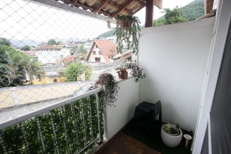 Casa de condomínio à venda com 120m², 4 quartos e 1 vaga Casa de condomínio à venda com 120m², 4 quartos e 1 vagaVaranda da Suíte 1