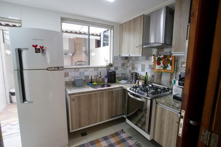 Casa de condomínio à venda com 120m², 4 quartos e 1 vaga Casa de condomínio à venda com 120m², 4 quartos e 1 vagaCozinha