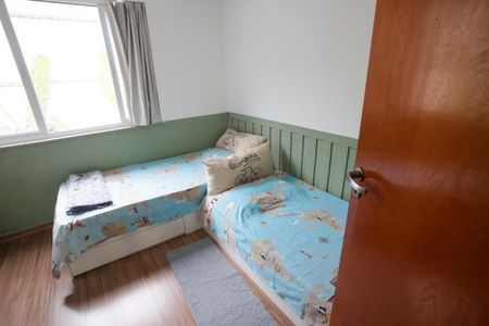 Casa de condomínio à venda com 120m², 4 quartos e 1 vaga Casa de condomínio à venda com 120m², 4 quartos e 1 vagaQuarto 2