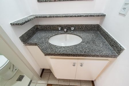 Apartamento à venda com 73m², 2 quartos e 1 vagaBanheiro