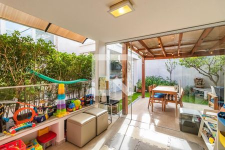 Casa à venda com 170m², 3 quartos e 2 vagasBrinquedoteca