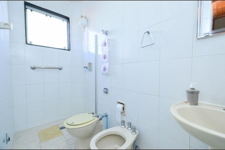 Apartamento à venda com 118m², 3 quartos e 2 vagasBanheiro suite