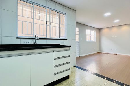 Casa de condomínio à venda com 55m², 1 quarto e 1 vaga Casa de condomínio à venda com 55m², 1 quarto e 1 vagaCozinha