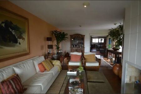 Apartamento à venda com 256m², 4 quartos e 4 vagas Apartamento à venda com 256m², 4 quartos e 4 vagasFoto 01