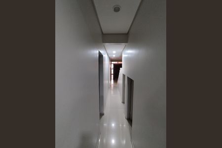 Casa para alugar com 440m², 5 quartos e 4 vagasCorredor 