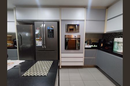 Casa para alugar com 440m², 5 quartos e 4 vagasCozinha