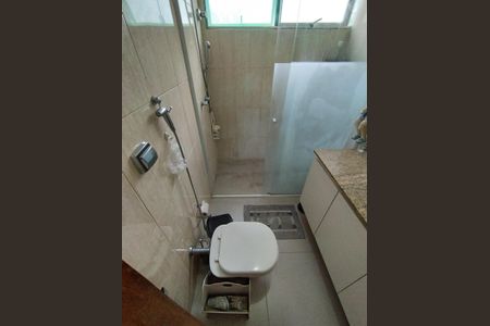 Casa para alugar com 440m², 5 quartos e 4 vagasBanheiro 1