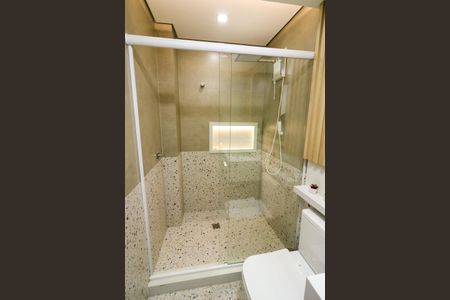 Apartamento à venda com 80m², 2 quartos e sem vagaBanheiro da Suíte