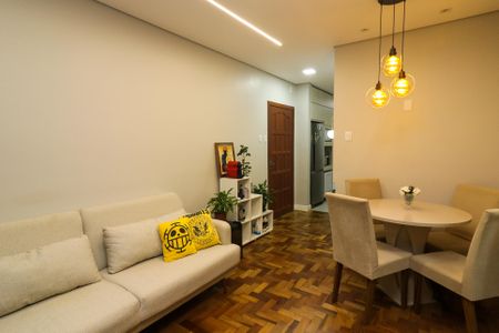 Apartamento à venda com 80m², 2 quartos e sem vagaSala