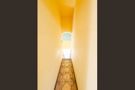 Casa para alugar com 405m², 3 quartos e 5 vagasEscada