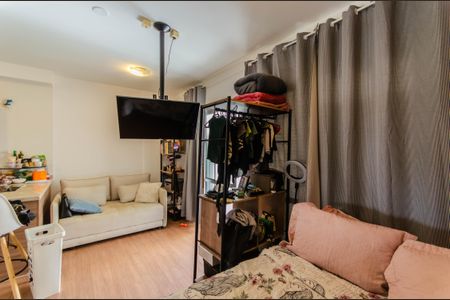 Apartamento à venda com 38m², 1 quarto e 1 vaga Apartamento à venda com 38m², 1 quarto e 1 vagaSala/Quarto