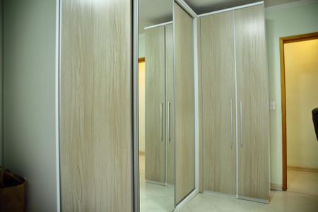 Casa à venda com 270m², 4 quartos e 3 vagasQuarto 2