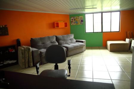 Casa à venda com 270m², 4 quartos e 3 vagasSala 2